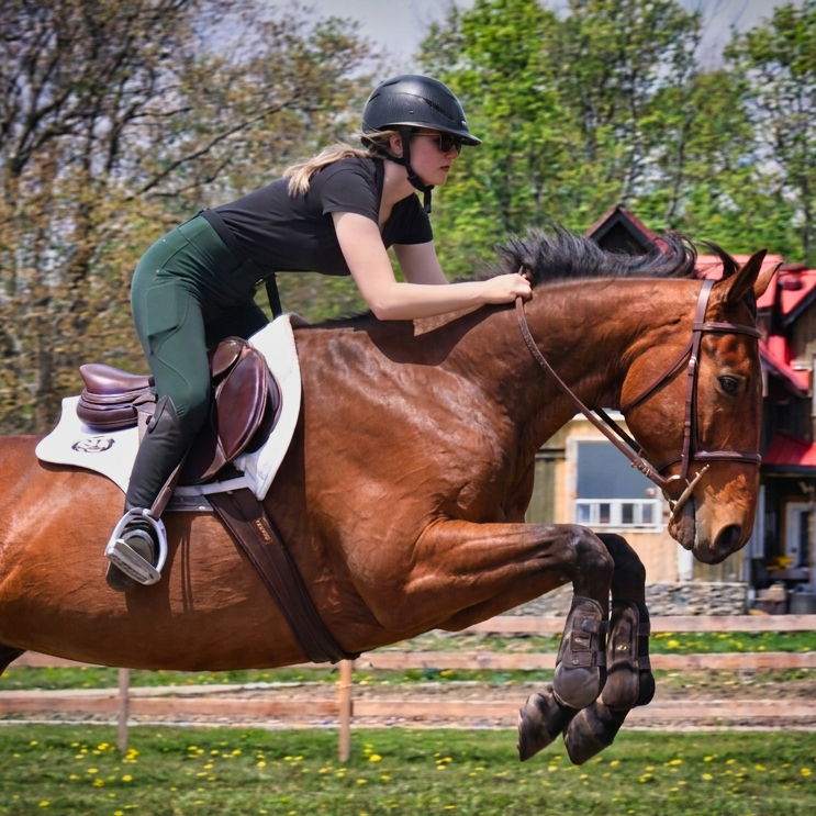 Photo of Carley Davis, Schleese Ambassador